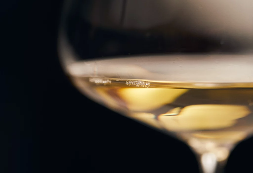 Photo verre de vin blanc